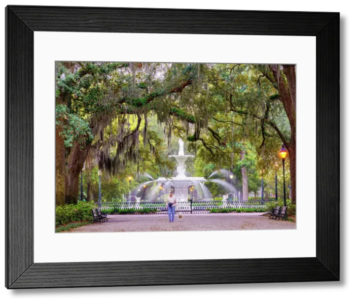 Framed Print : Forsyth Fountain, Forsyth Park Savannah, Georgia, USA Framed Print : Forsyth Fountain, Forsyth Park Savannah, Georgia, USA