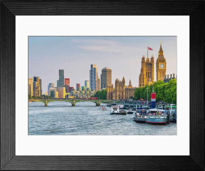 Framed Print : UK, England, London, Houses of Parliament, Big Ben beside the River Thames Framed Print : UK, England, London, Houses of Parliament, Big Ben beside the River Thames