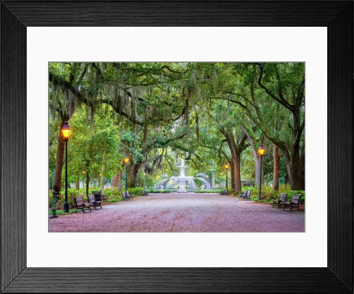 Framed Print : Forsyth Fountain, Forsyth Park Savannah, Georgia, USA Framed Print : Forsyth Fountain, Forsyth Park Savannah, Georgia, USA