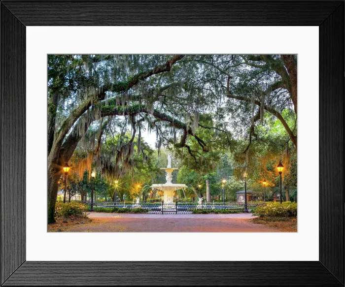 Framed Print : Forsyth Fountain, Forsyth Park Savannah, Georgia, USA Framed Print : Forsyth Fountain, Forsyth Park Savannah, Georgia, USA