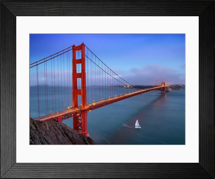 Framed Print : Golden Gate Bridge fog rolling in San Francisco California, USA Framed Print : Golden Gate Bridge fog rolling in San Francisco California, USA