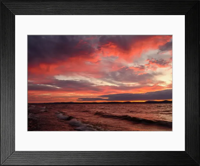 Framed Print : Sunrise over Cooper's Bay on Lake Champlain, Grand Isle State Park, Vermont, USA Framed Print : Sunrise over Cooper's Bay on Lake Champlain, Grand Isle State Park, Vermont, USA