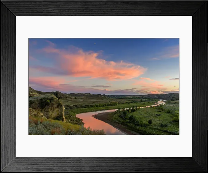 Framed Print : Evening clouds over the Little Missouri River Valley, Theodore Roosevelt NP (South Unit), North Dakota, USA Framed Print : Evening clouds over the Little Missouri River Valley, Theodore Roosevelt NP (South Unit), North Dakota, USA