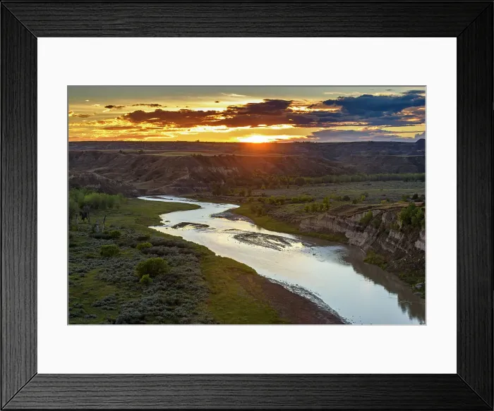 Framed Print : Evening clouds over the Little Missouri River Valley, Theodore Roosevelt NP (South Unit), North Dakota, USA Framed Print : Evening clouds over the Little Missouri River Valley, Theodore Roosevelt NP (South Unit), North Dakota, USA