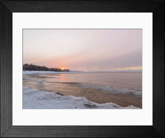 Framed Print : Lake Michigan shoreline with winter snow squall at dawn, Manistique, Michigan, USA Framed Print : Lake Michigan shoreline with winter snow squall at dawn, Manistique, Michigan, USA