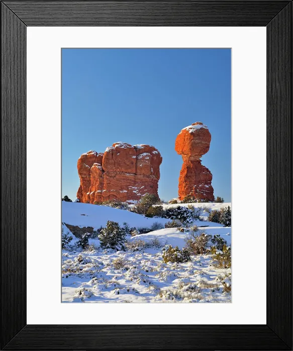 Framed Print : Balanced Rock in winter, Arches National Park, Utah, USA
