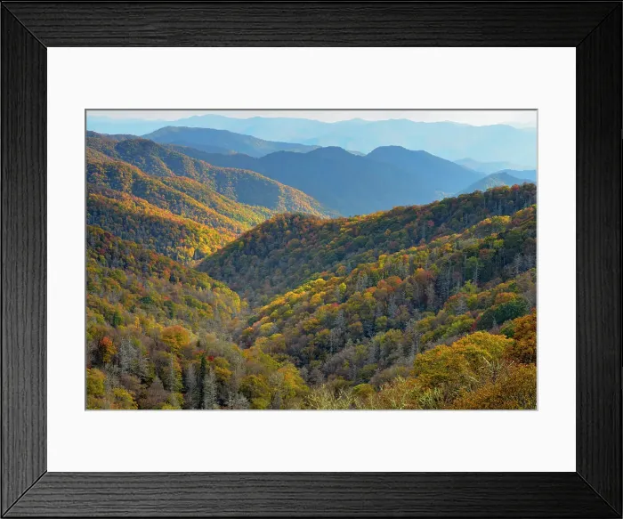 Framed Print : Autumn colour on the mountain slopes from the Oconoluftee Overlook, Great Smoky Mountains NP, North Carolina, USA