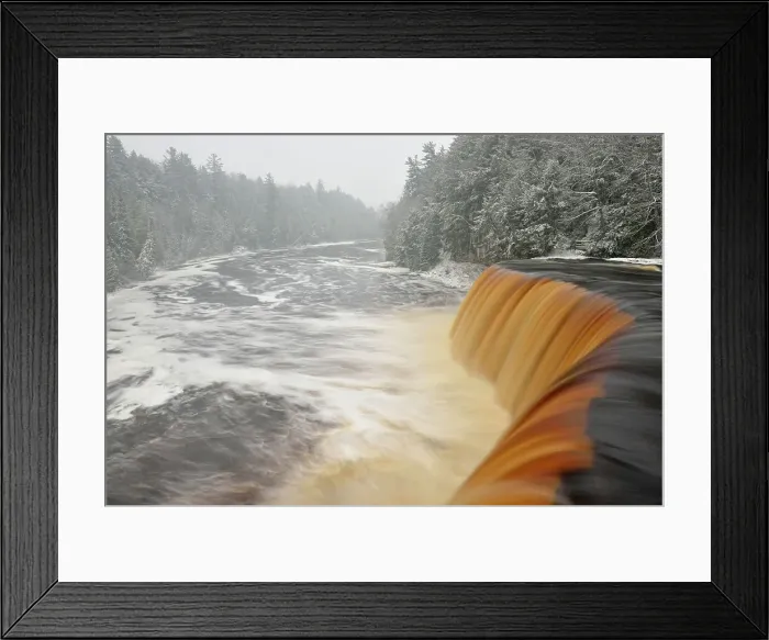 Framed Print : Tahquamenon Falls in early winter, Tahquamenon State Park, Michigan, USA Framed Print : Tahquamenon Falls in early winter, Tahquamenon State Park, Michigan, USA
