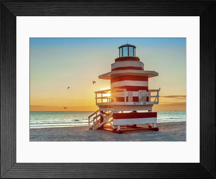 Framed Print : Liefguard hut, South Miami Beach, Miami, Florida, USA Framed Print : Liefguard hut, South Miami Beach, Miami, Florida, USA