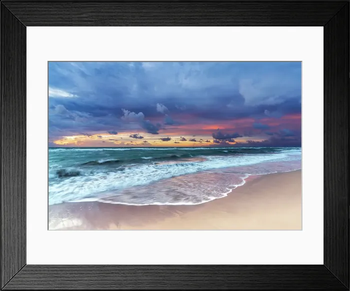 Framed Print : Seascape at sunrise in soft tones Hollywood Beach Hollywood, Miami Beach Florida, USA Framed Print : Seascape at sunrise in soft tones Hollywood Beach Hollywood, Miami Beach Florida, USA