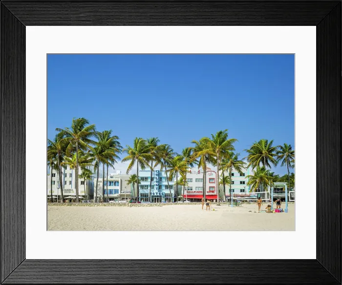 Framed Print : Volleyball Player, Art Deco District Ocean Drive, South Beach, Miami Beach, Miami, Florida, USA Framed Print : Volleyball Player, Art Deco District Ocean Drive, South Beach, Miami Beach, Miami, Florida, USA