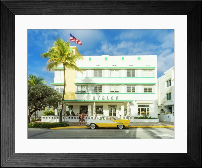 Framed Print : Vintage Car in Front of the Avalon Hotel, Art Deco District Ocean Drive, South Beach, Miami Beach, Miami, Florida, USA Framed Print : Vintage Car in Front of the Avalon Hotel, Art Deco District Ocean Drive, South Beach, Miami Beach, Miami, Florida, USA