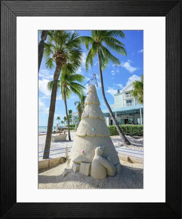 Framed Print : Christmas Tree made from Beach Sand Key West, Florida, USA Framed Print : Christmas Tree made from Beach Sand Key West, Florida, USA