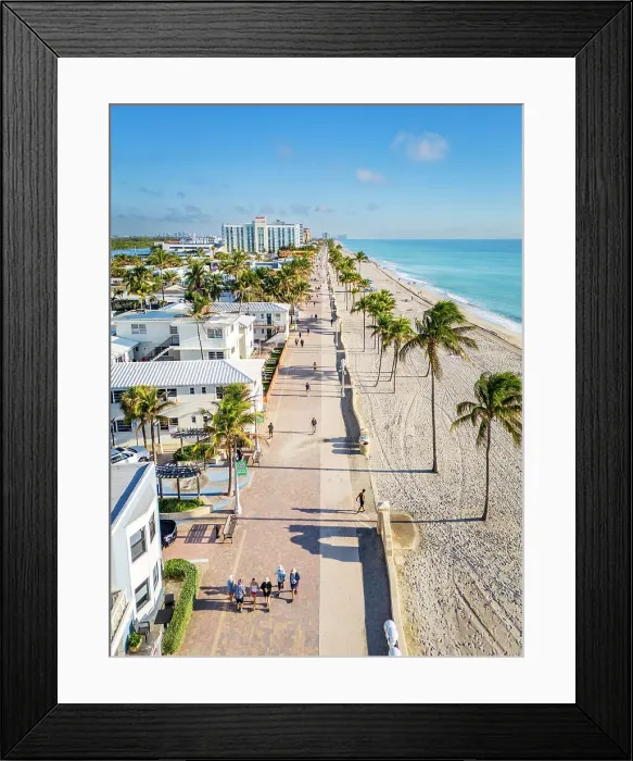 Framed Print : Early Morning, Hollywood Beach Miami, Florida, USA Framed Print : Early Morning, Hollywood Beach Miami, Florida, USA