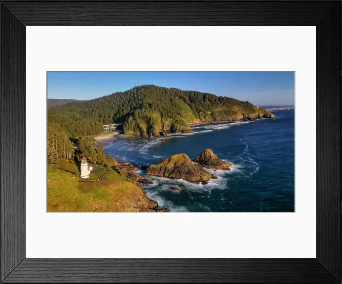 Framed Print : Haceta Head Lighthouse & Coastline, Oregon, USA