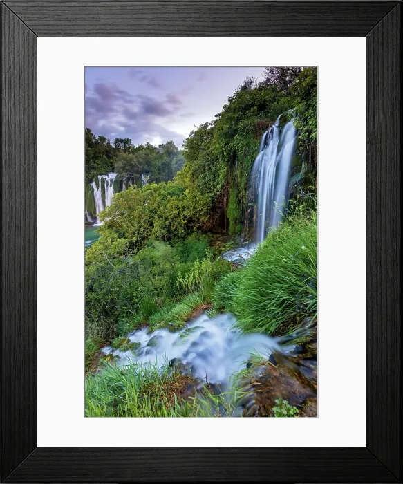 Framed Print : Bosnia Herzegovina, Kravica waterfall, Trebizat river Framed Print : Bosnia Herzegovina, Kravica waterfall, Trebizat river