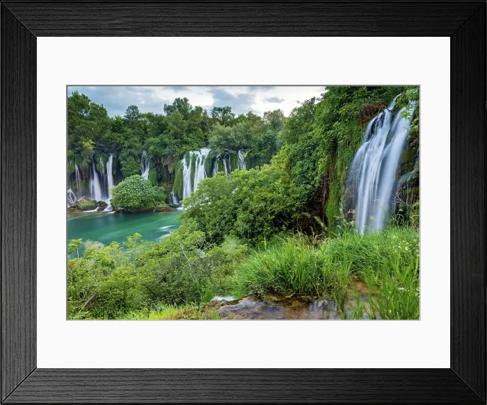 Framed Print : Bosnia Herzegovina, Kravica waterfall, Trebizat river Framed Print : Bosnia Herzegovina, Kravica waterfall, Trebizat river