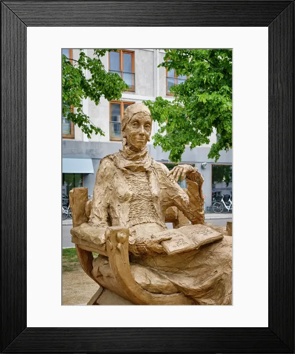 Framed Print : A sculpture of the danish writer Karen Blixen by the sculptor Rikke Raben. Copenhagen, Denmark Framed Print : A sculpture of the danish writer Karen Blixen by the sculptor Rikke Raben. Copenhagen, Denmark
