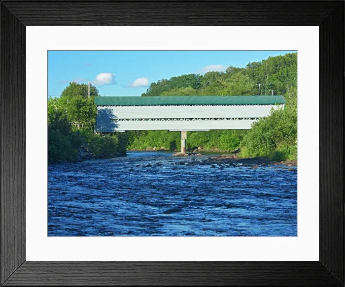 Framed Print : Pont covert du Faubourg - riviere Saint-Jean L'Anse-Saint-Jean, Quebec, Canada Framed Print : Pont covert du Faubourg - riviere Saint-Jean L'Anse-Saint-Jean, Quebec, Canada