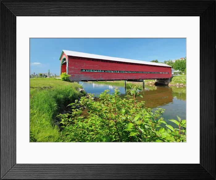Framed Print : Red covered bridge, La Belle Province, Quebec, Canada Framed Print : Red covered bridge, La Belle Province, Quebec, Canada