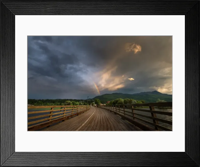 Framed Print : Salmon Arm, British Columbia, Canada Framed Print : Salmon Arm, British Columbia, Canada