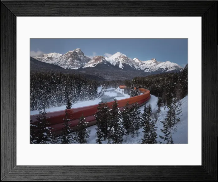 Framed Print : Morants Curve, Banff National Park, Alberta, Canada Framed Print : Morants Curve, Banff National Park, Alberta, Canada