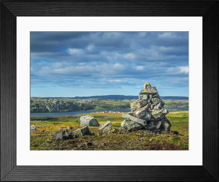 Framed Print : Overlooking Wolf Lake from a cairn on a distant ridge in Nunavik, Quebec, Canada Framed Print : Overlooking Wolf Lake from a cairn on a distant ridge in Nunavik, Quebec, Canada