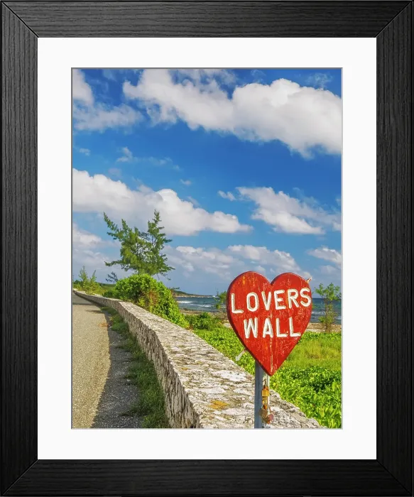 Framed Print : Lover's Wall on Grand Cayman, Cayman Islands, British West Indies Framed Print : Lover's Wall on Grand Cayman, Cayman Islands, British West Indies