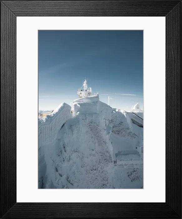 Framed Print : Snow-covered observation and telecommunications station on Zugspitze, Germany's highest mountain, offering panoramic winter views of the Bavarian Alps