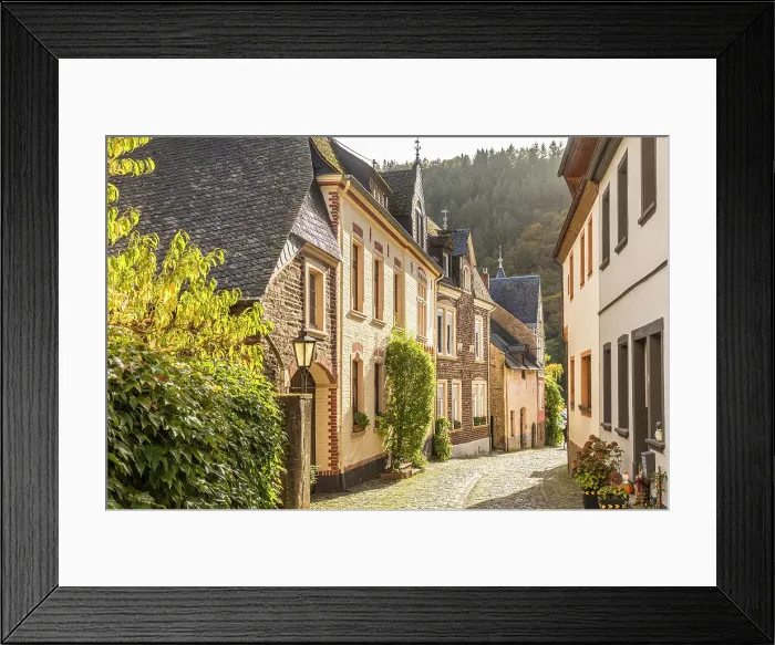 Framed Print : Old town alley in the wine village of Eller, Ediger-Eller, Mosel, Rhineland-Palatinate, Germany Framed Print : Old town alley in the wine village of Eller, Ediger-Eller, Mosel, Rhineland-Palatinate, Germany