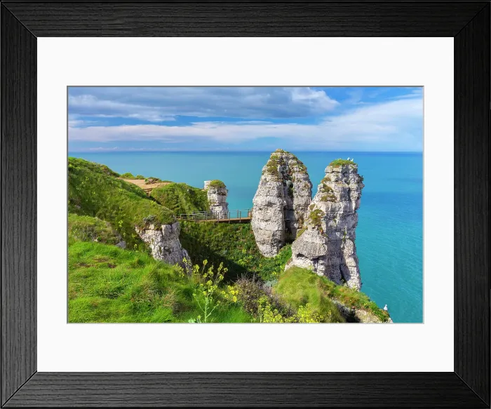 Framed Print : Etretat, Octeville sur Mer, Le Havre, Seine Maritime, Normandy, France Framed Print : Etretat, Octeville sur Mer, Le Havre, Seine Maritime, Normandy, France