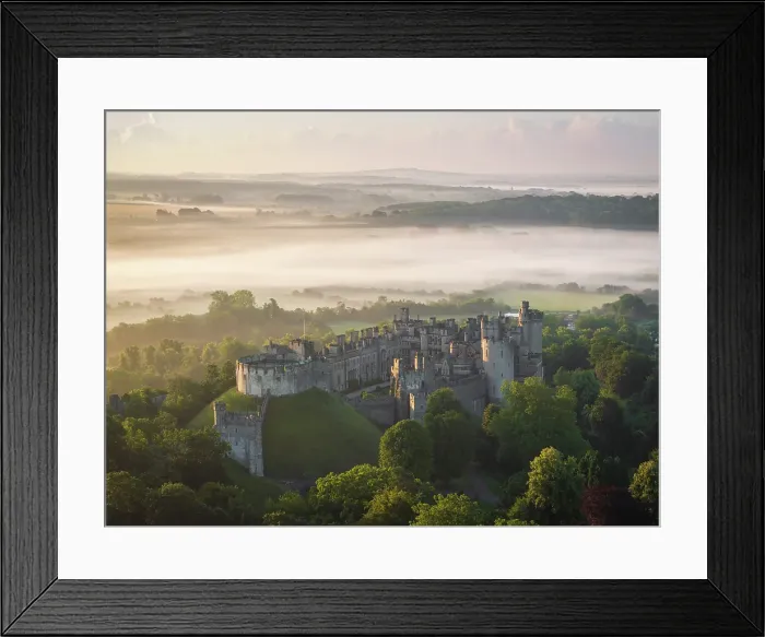 Framed Print : Arundel Castle on a beautiful misty morning, West Sussex, England. Summer (July) 2024 Framed Print : Arundel Castle on a beautiful misty morning, West Sussex, England. Summer (July) 2024