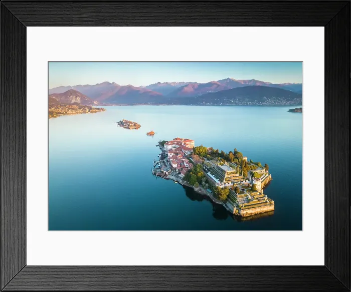 Framed Print : Borromean Islands, Stresa, Lago Maggiore, Verbano Cusio Ossola district, Piedmont, Italy Framed Print : Borromean Islands, Stresa, Lago Maggiore, Verbano Cusio Ossola district, Piedmont, Italy