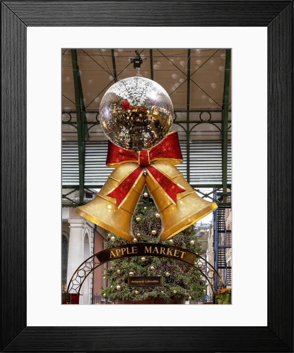 Framed Print : Covent Garden at Christmas, London, England, UK Framed Print : Covent Garden at Christmas, London, England, UK