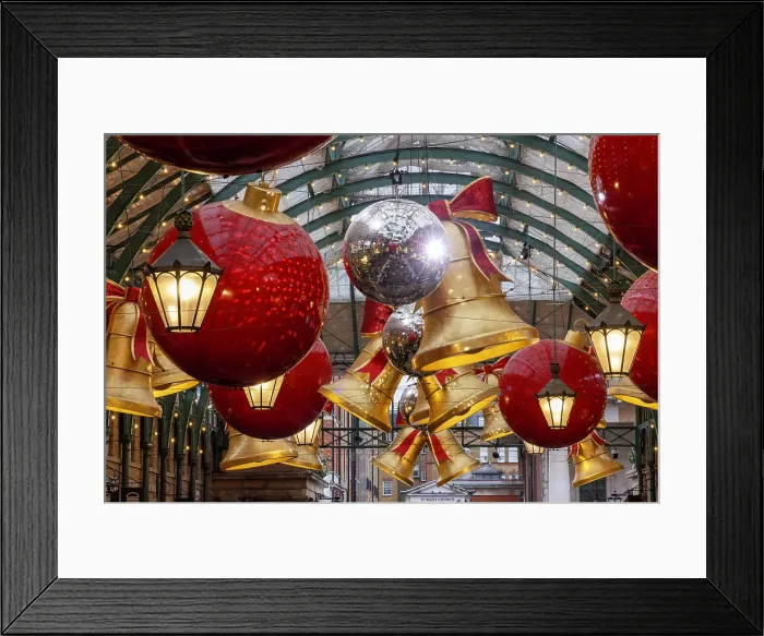 Framed Print : Covent Garden at Christmas, London, England, UK