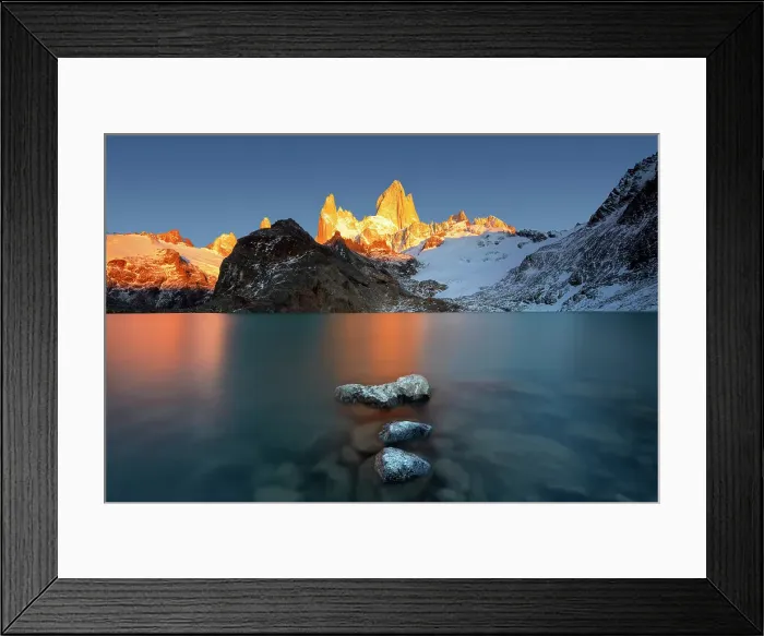 Framed Print : Fitzroy peak and the Laguna de Lose Tres lake, Patagonia, Argentina Framed Print : Fitzroy peak and the Laguna de Lose Tres lake, Patagonia, Argentina