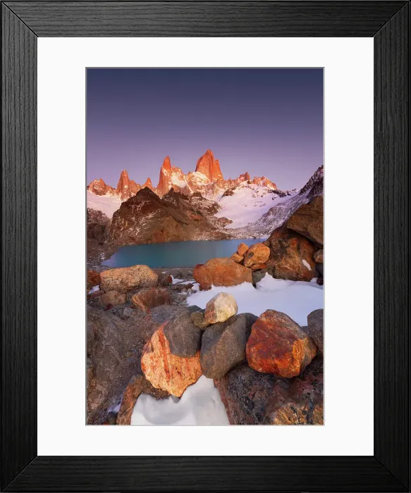 Framed Print : Fitzroy peak and the Laguna de Lose Tres lake, Patagonia, Argentina Framed Print : Fitzroy peak and the Laguna de Lose Tres lake, Patagonia, Argentina