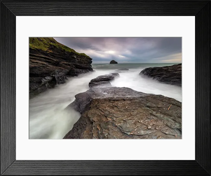 Framed Print : Trebarwith Strand, North Cornwall, England Framed Print : Trebarwith Strand, North Cornwall, England