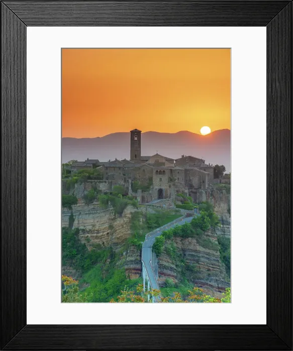 Framed Print : Civita di Bagnoregio perched on the top of a hill near Orvieto, Tuscany, Italy Framed Print : Civita di Bagnoregio perched on the top of a hill near Orvieto, Tuscany, Italy