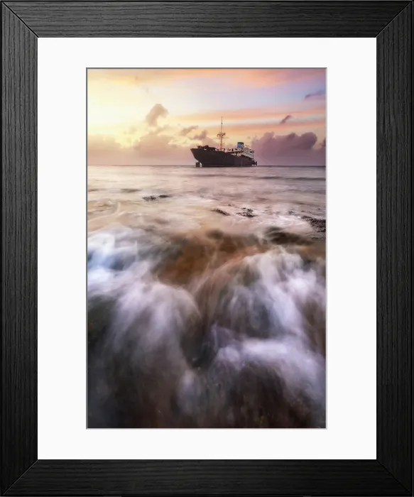 Framed Print : Shipwreck near Arrecife at sunrise, Las Palmas, Lanzarote, Canary Islands, Spain Framed Print : Shipwreck near Arrecife at sunrise, Las Palmas, Lanzarote, Canary Islands, Spain