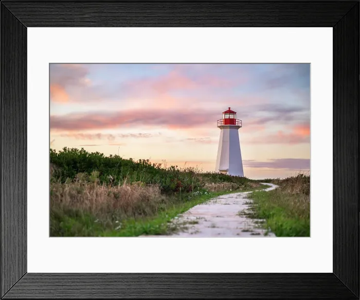 Framed Print : Shipwreck Point lighthouse, Prince Edward Island, Canada