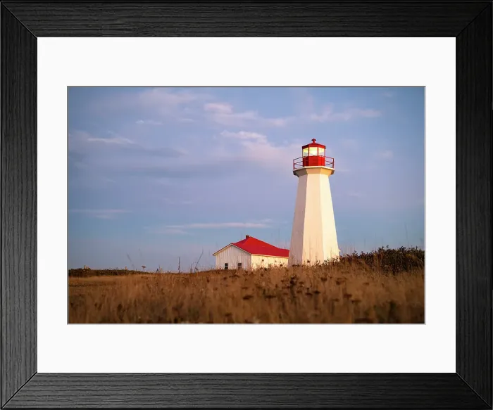 Framed Print : Shipwreck Point lighthouse, Prince Edward Island, Canada