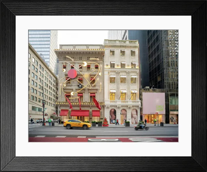 Framed Print : Holiday Shopping on 5th Avenue with Luxury Brand, Stores like Cartier Manhattan, New York City, USA Framed Print : Holiday Shopping on 5th Avenue with Luxury Brand, Stores like Cartier Manhattan, New York City, USA