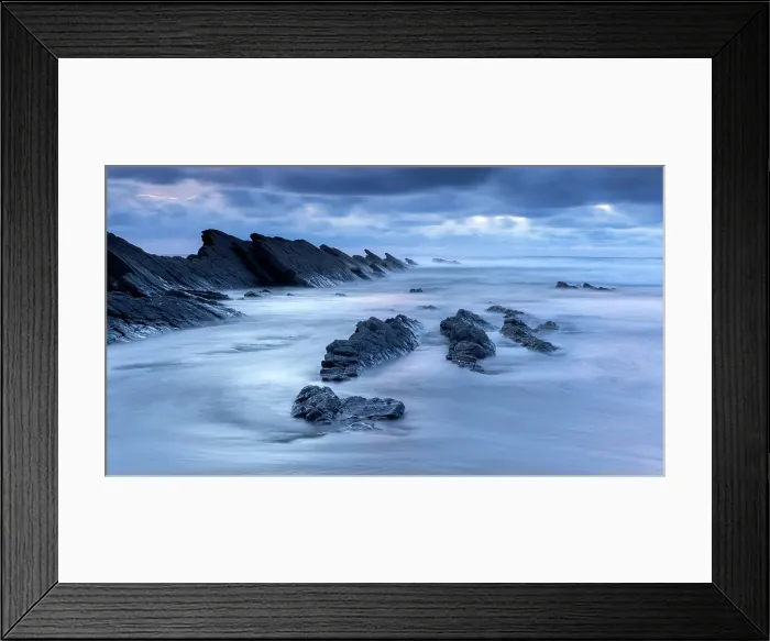 Framed Print : Rocky outcrops, Crackington Haven Beach, North Cornwall, England