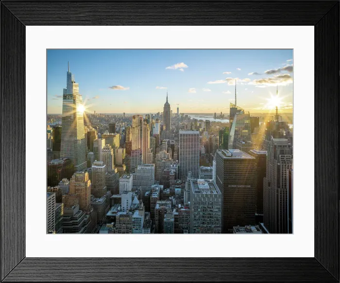 Framed Print : Manhattan Skyline View with the Empire State Building illuminated at sunset Manhattan, New York City, USA Framed Print : Manhattan Skyline View with the Empire State Building illuminated at sunset Manhattan, New York City, USA