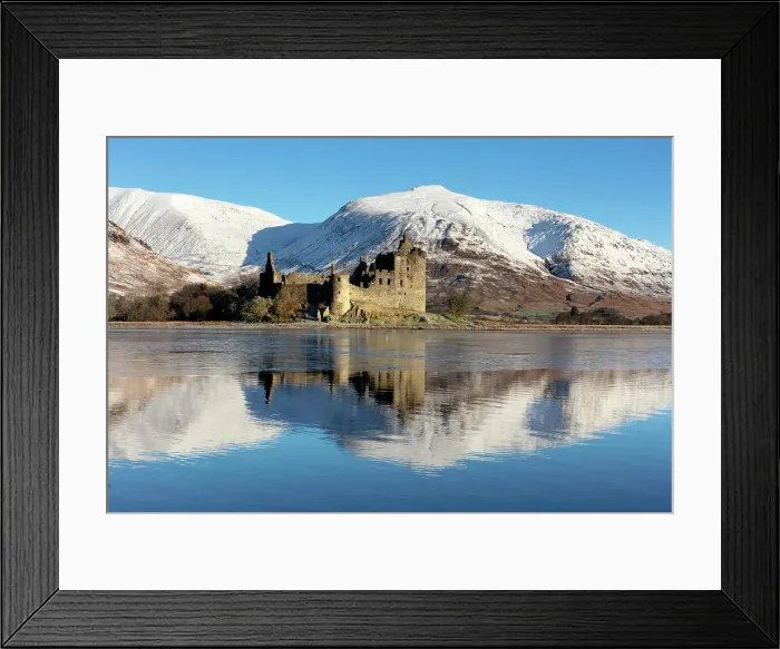 Framed Print : Kilchurn Castle in winter, Loch Awe, Highland, Scotland Framed Print : Kilchurn Castle in winter, Loch Awe, Highland, Scotland