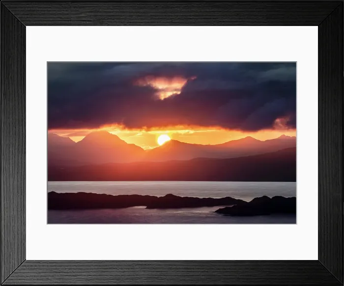 Framed Print : Sunrise from Old Man of Storr viewpoint, Isle of Skye, Inner Hebrides, Scotland Framed Print : Sunrise from Old Man of Storr viewpoint, Isle of Skye, Inner Hebrides, Scotland