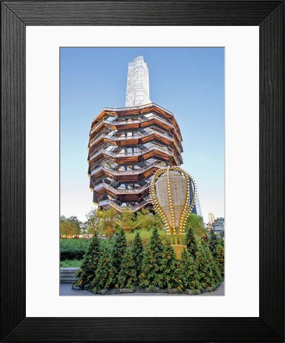 Framed Print : Hudson Yards Shopping Mall, and The Vessel decorated for christmas Midtown, Manhattan, New York City, USA Framed Print : Hudson Yards Shopping Mall, and The Vessel decorated for christmas Midtown, Manhattan, New York City, USA