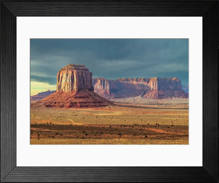 Framed Print : Scenic view over Monument Valley Navajo Tribal Park, Utah-Arizona, USA Framed Print : Scenic view over Monument Valley Navajo Tribal Park, Utah-Arizona, USA
