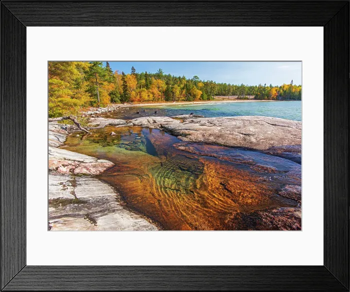 Framed Print : Rocky shoreline of Lake Superior at Katherine Cove, Lake Superior Provincial Park, Ontario, Canada